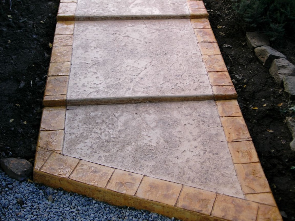 LOCATION BORDURE PAVES NAPOLEON