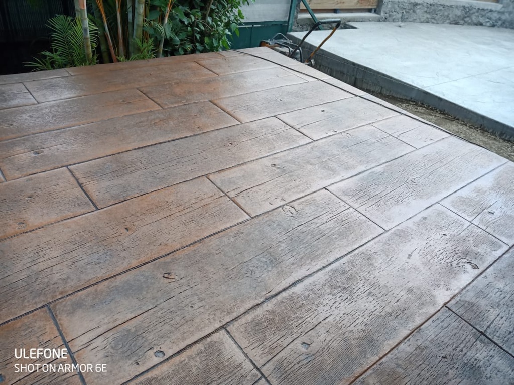 KIT BETON IMPRIME 20m² BOIS RUSTIQUE 40 cm 